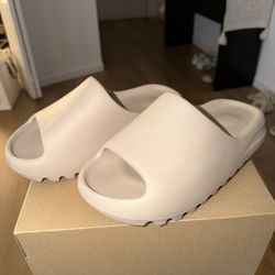Yeezy Slides Pure Size 6 