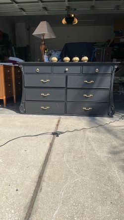 Free Dresser