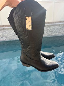 Brand new cowgirl boots
