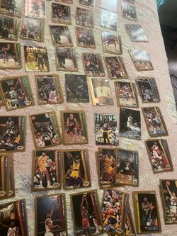 Lot of  400 Vintage NBA Basketball Cards 1990s Fleer