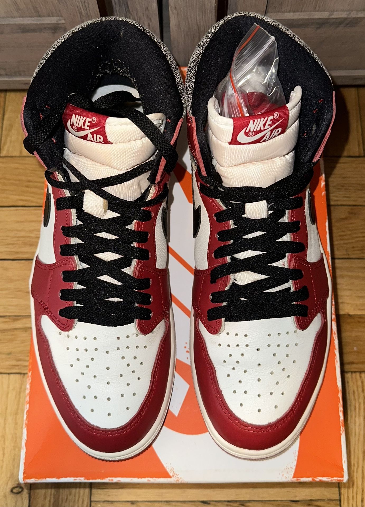 Pre owned men\'s Jordans Jordan 1 Retro High Off-White University Blue Sz 12  main image 2