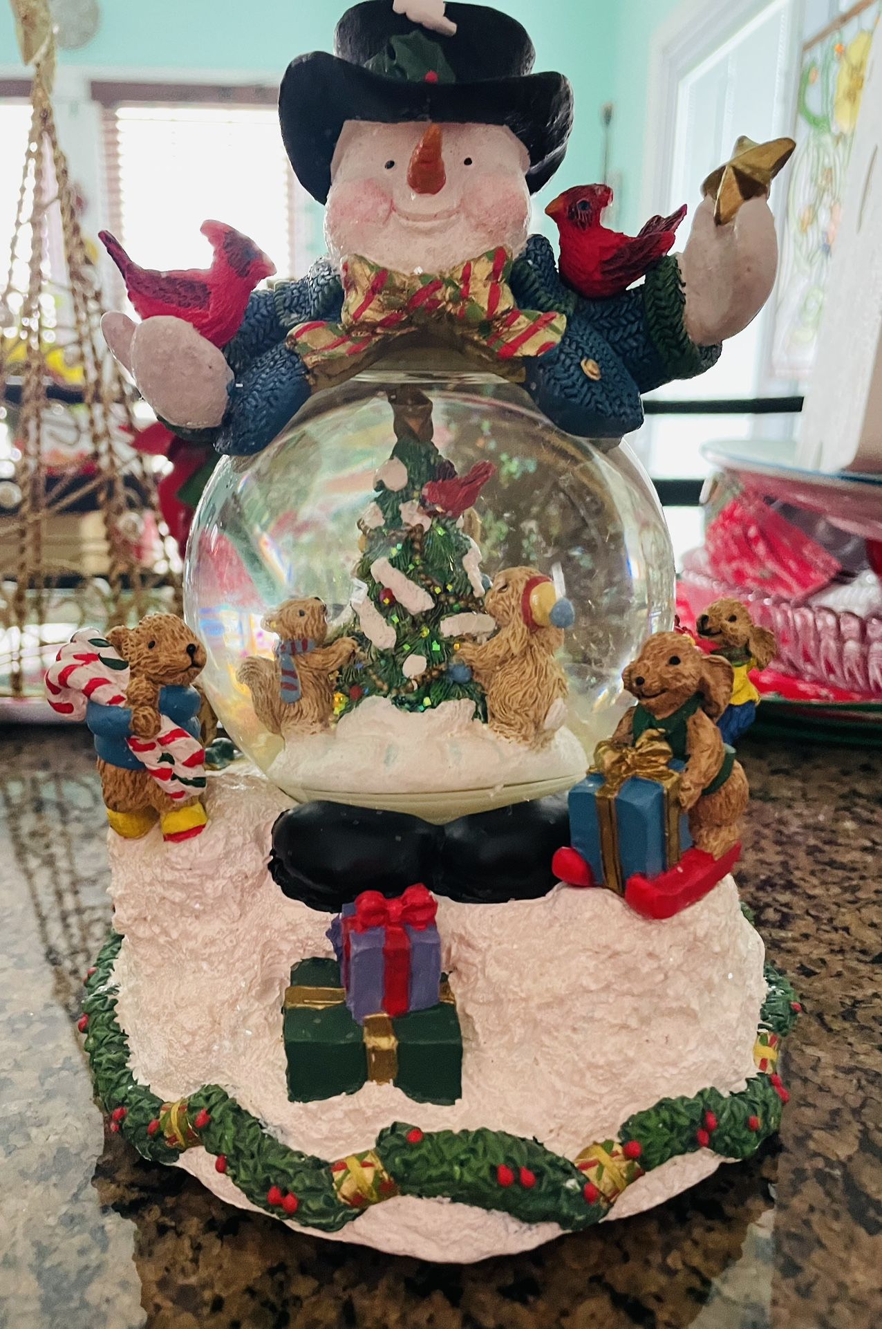 Avon Musical Snowman Snowglobe 1996