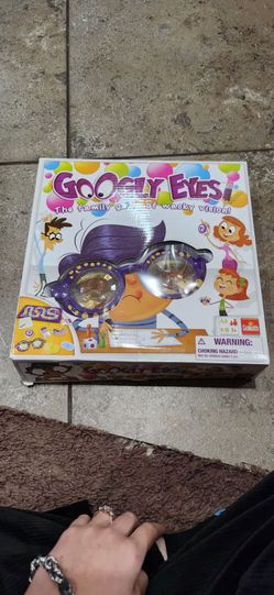 Googly Eyes Family Board Game by Goliath