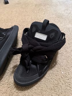 black lanvins