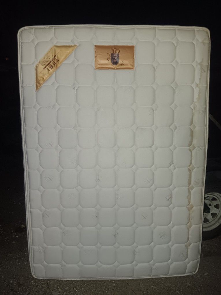 Queen Mattress Household