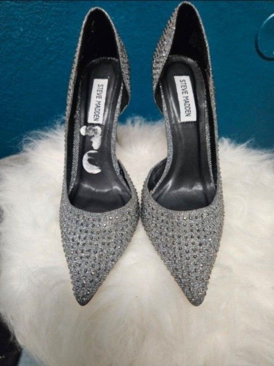 Women High Heels 👠 Size 8 