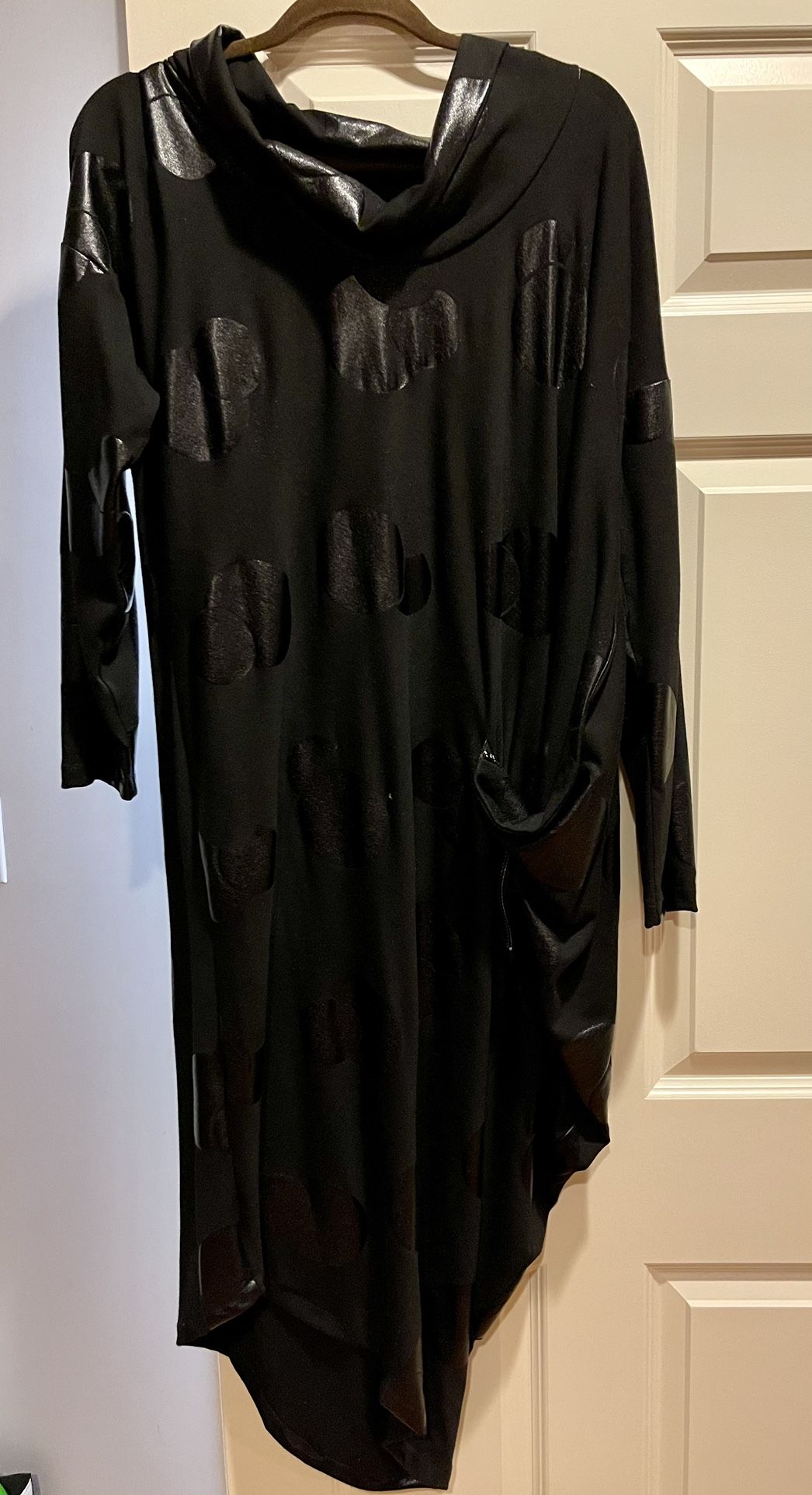 Incredible NWOT Boutique Ebberro Asymmetrical Black Dress, Size XL