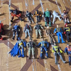 Muñecos de niño en excelente condiciones en Dallas oak cliff