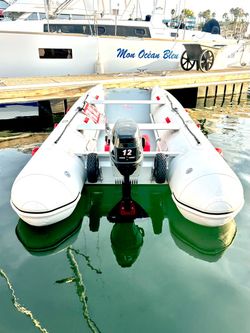 Inflatable/ dinghy/ tender/ boat