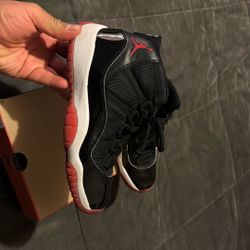 Air Jordan 11