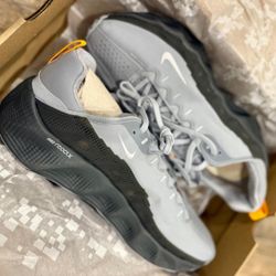 Nike Ava Rover – men’s - Size 10 – Brand New