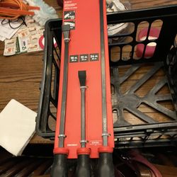 Brand New 3 Pc Craftsmen Auto Pry Bar Kit