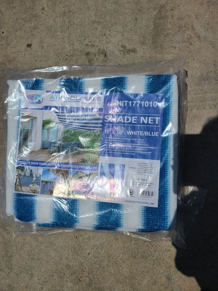 10ft × 10ft Shade Net In White/Blue