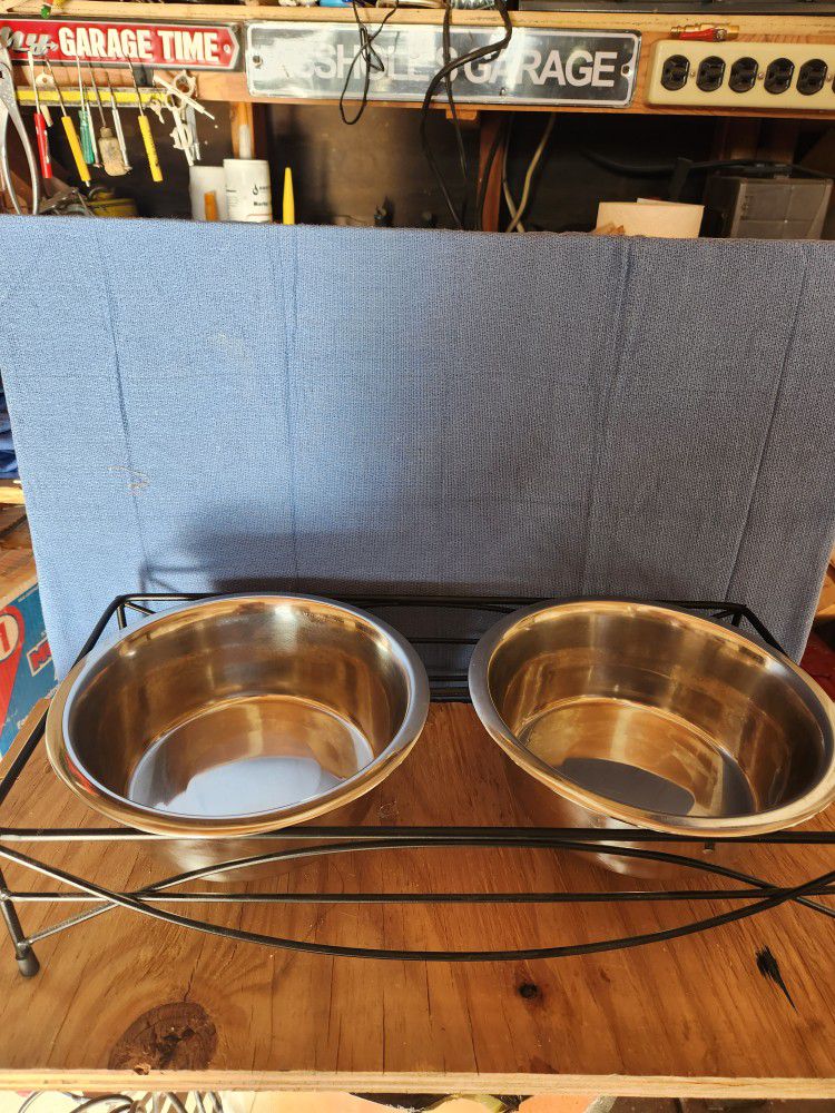 Food and water bowl