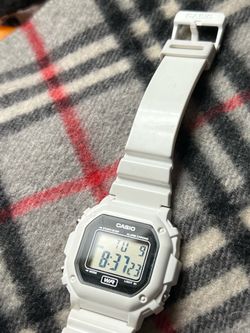 Casio f108w "Stormtrooper" white case with orig white band