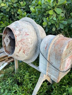 Cement mixer