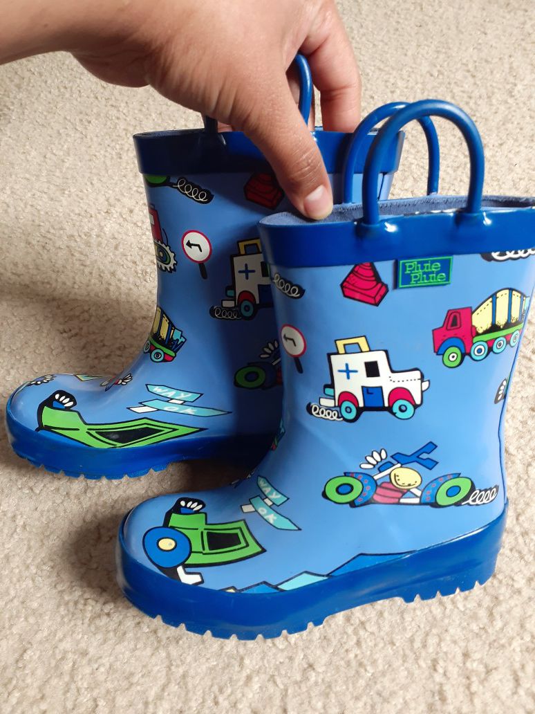 Boys rain boots color blue