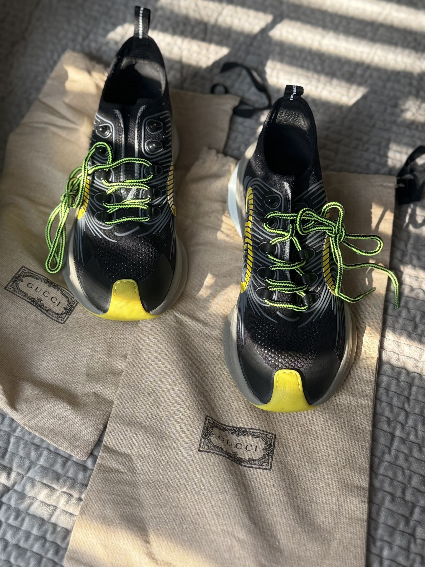 Original Brand GUCCI Run Sneaker Black Yellow Beige 40 size