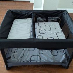 4 Mom's Pack And Play Bassinet