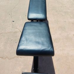 Adjustable Weight Bench 