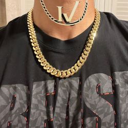 12mm Miami Cuban Link Chain – 14K Gold Over Stainless Steel