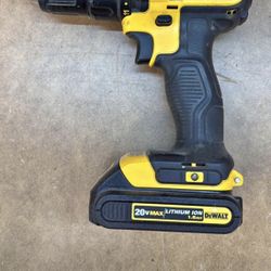 Dcd 780 Dewalt Drill With Battery