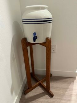 Blue Stripe Porcelain Water Dispenser With a long wooden base