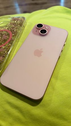 iPhone 15 pink with case