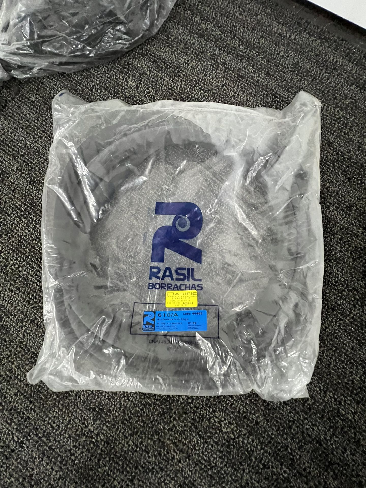 Vw bus Front Windshield Rubber Seal NEW