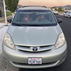 2008 Toyota Sienna