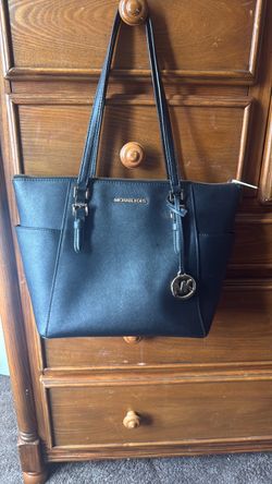 MK purse