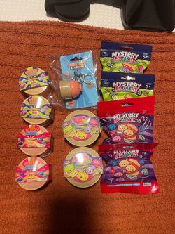 mini squishy dumpling bundle + keychain