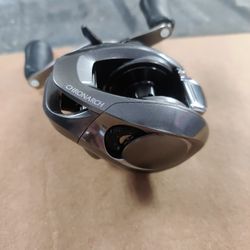 shimano chronarck right hand fishing reel