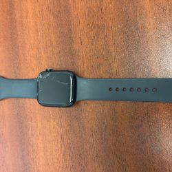 Cracked Apple Watch Series 7