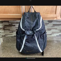 Back Pack-Nike Elite.           (G)