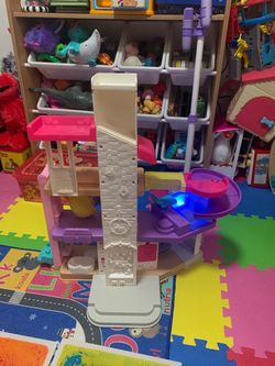 Barbie Dollhouse Multi-Level Playset
