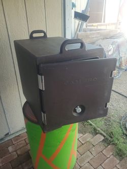Cambro food  warmer, or cold food  keeper  brown  color, I ASK $100.00 cash