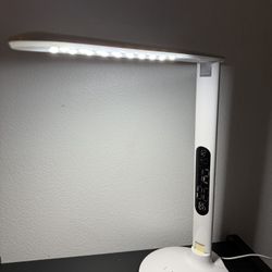 Modern White LED Desk Lamp – Adjustable Brightness & Color Temp 