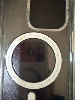 Genuine Apple iPhone 15 Pro Clear Case with MagSafe – Excellent Condition  Price: $15