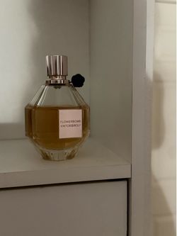 Flowerbomb perfume  Viktor & Rolf