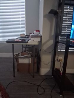 Foldable plastic desk for workshop