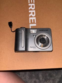 Olympus FE-4030 14MP compact digital camera