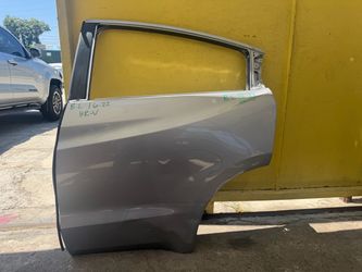 2016-2022 HONDA HR-V REAR DRIVER SIDE DOOR SHELL