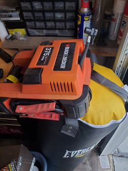 Black And Decker Jump/ Air Compressor