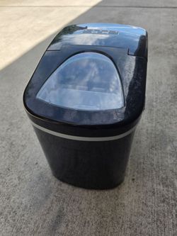 Used ice maker