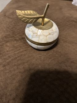 Mother Of Pearl Apple Trinket Box