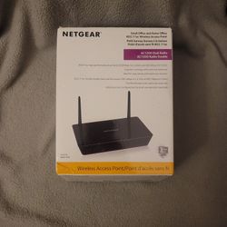 Netgear Wi-Fi Router (R6120) - AC 1200 Dual Band Wireless