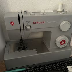 Singer 4432 Sewing Machine