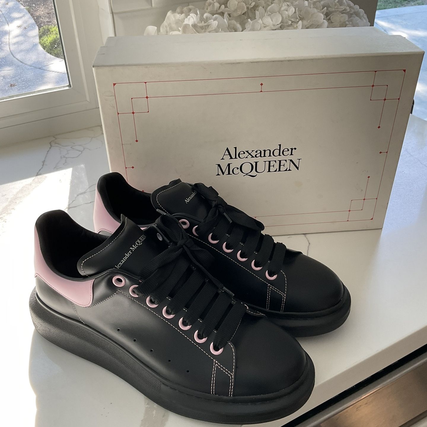 Alexander McQueen Oversized Sneaker, Black Ice Pink, Size 44 1/2