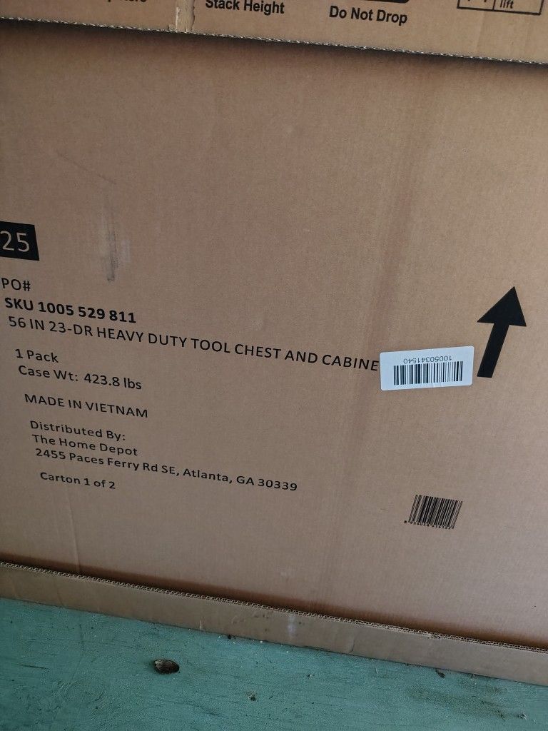 **New**in box HUSKY Heavy Duty TOOL Chest & Cabinet with Accessory Lighting